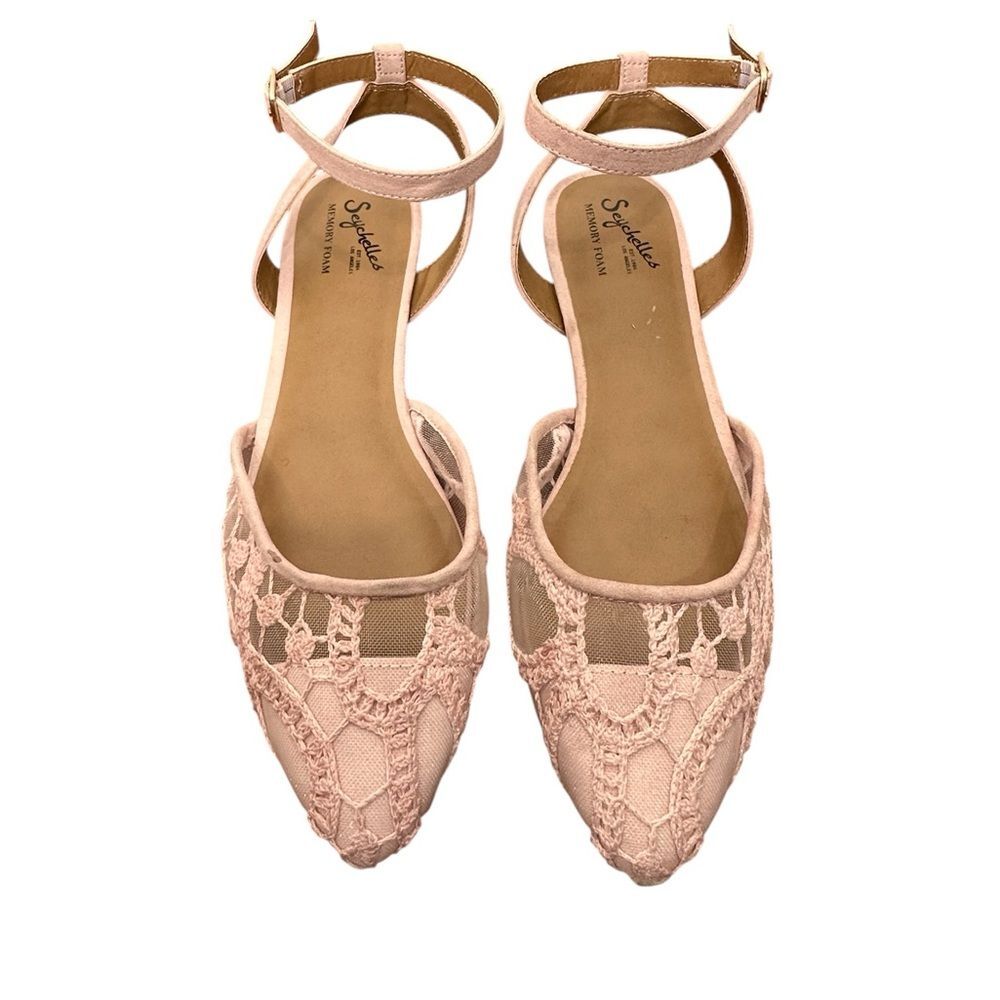 Seychelles Pink Crochet Lace and suede memory foam pointy toe flats Balletcore